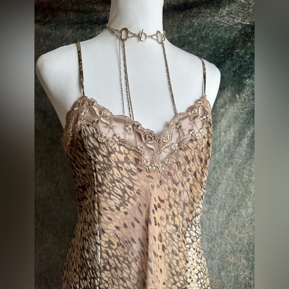 Victorias Secret Lace Print Slip - Picture 3 of 5